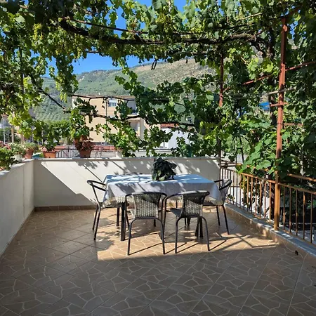 Spacious Modern House In The Heart Of Lejlighed *