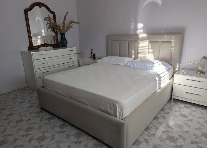 Spacious Modern House In The Heart Of Appartamento Berat